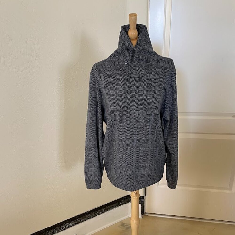 Crosby & Howard Herringbone with Button Shirt – Large